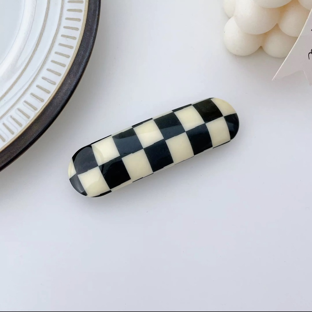 Wide Black/White Checkered Hair Clip, 3 inch